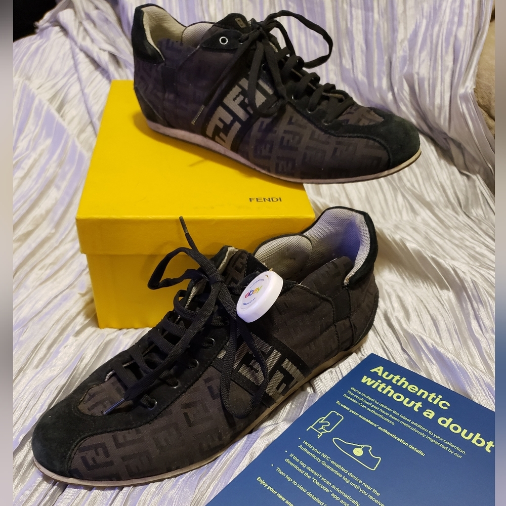 FENDI 100% Authentic Monogram Logo Sneakers with Fendi Box Size 39.5 UNI…